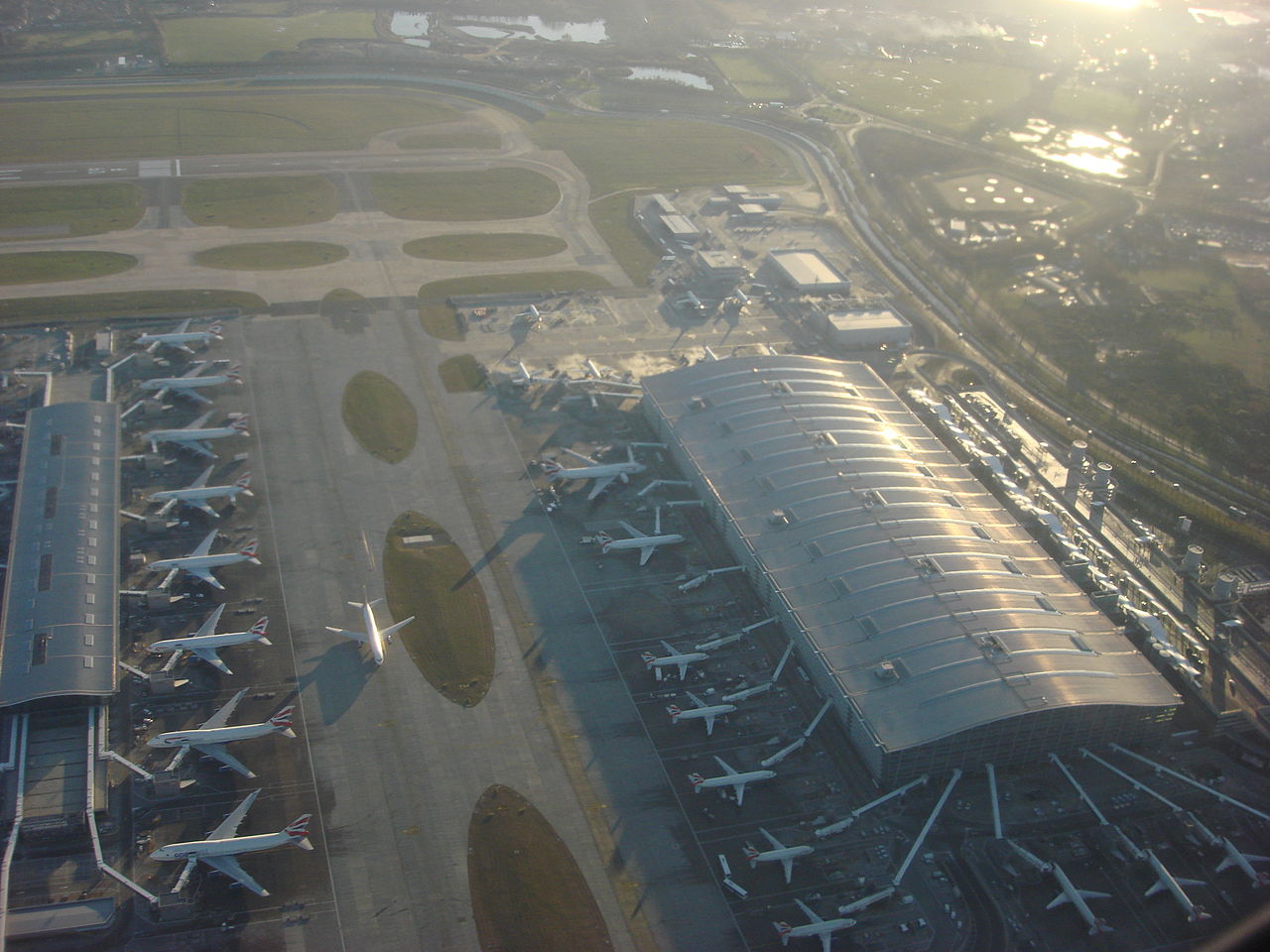 Bài học từ sự cố Heathrow – Vì sao phải hành động trước khi quá muộn?